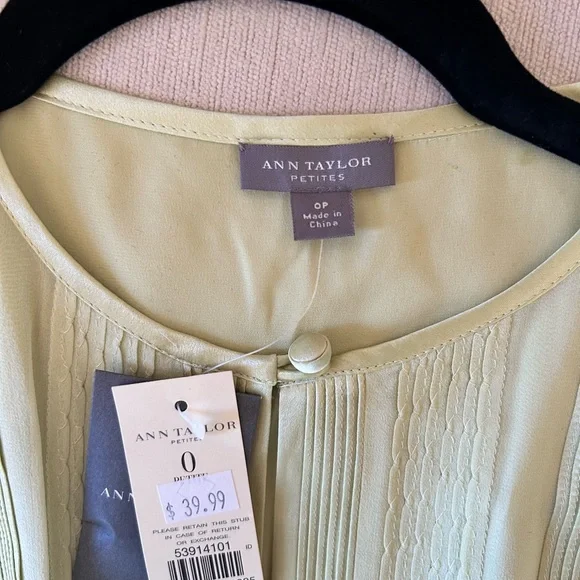 LOFT Light Green Floral A-Line Skirt and Silk Top - Picture 10 of 14